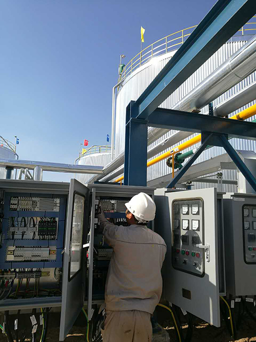 石油儲(chǔ)罐電伴熱控制終端